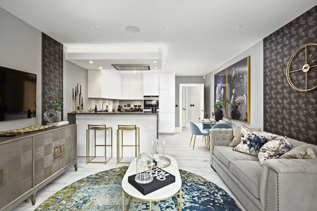 Property photo 3 of 9 Photo