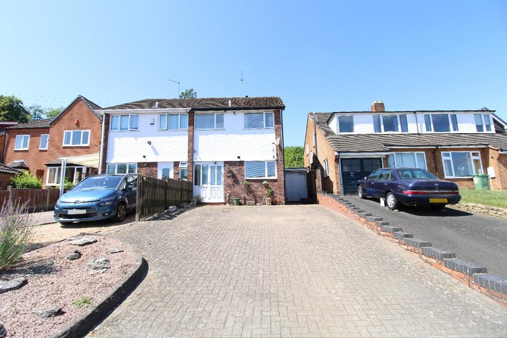 Property photo 1 of 17 Approach