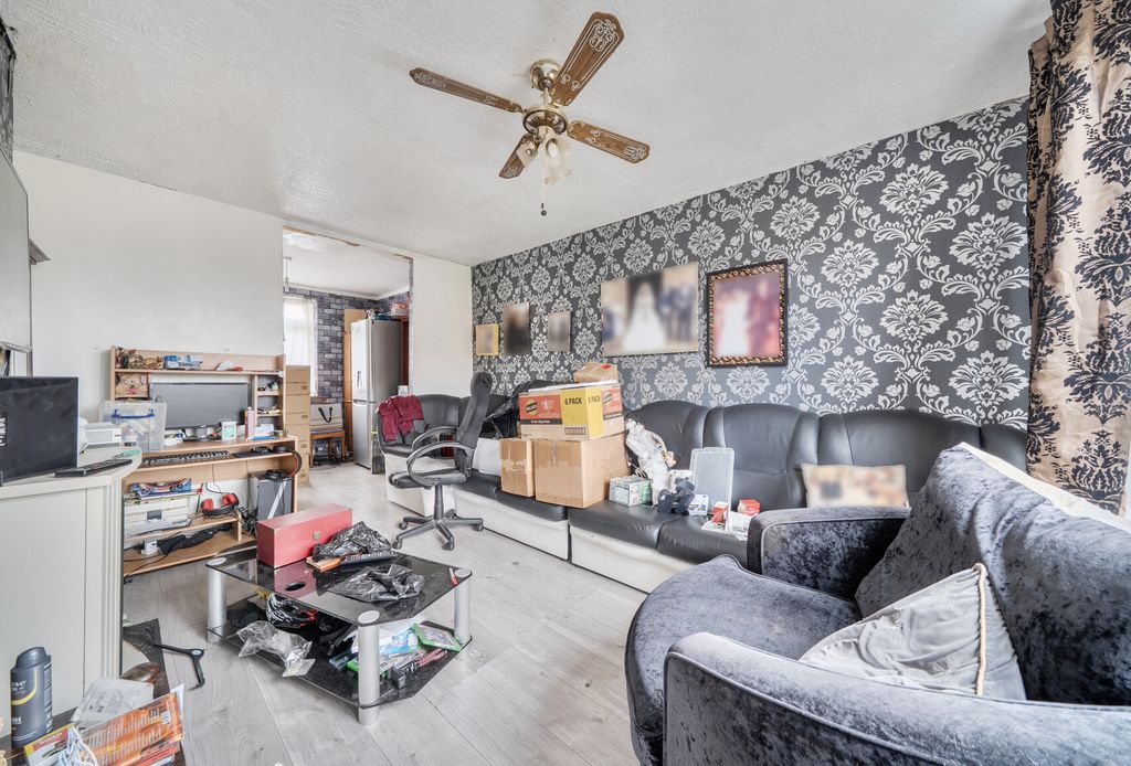 Property photo 2 of 11 1467688-5-6A22E1A...