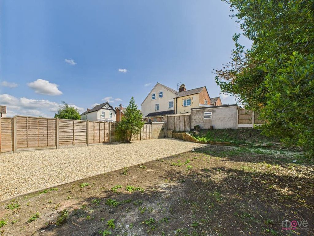 Property photo 3 of 26