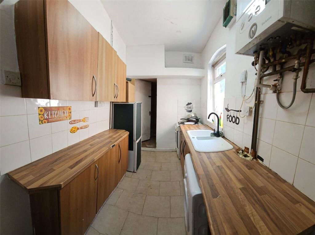 Property photo 3 of 8
