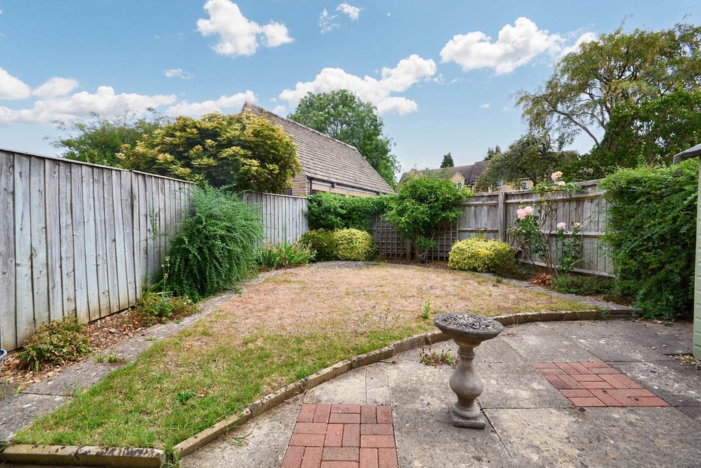 Property photo 2 of 14