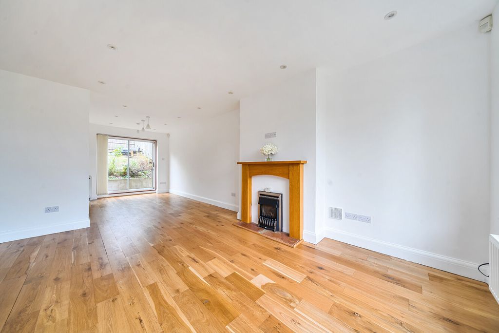 Property photo 1 of 22 1527387-1-6Acd110...