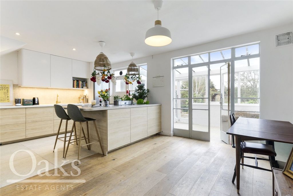 Property photo 2 of 16 Picture No. 06