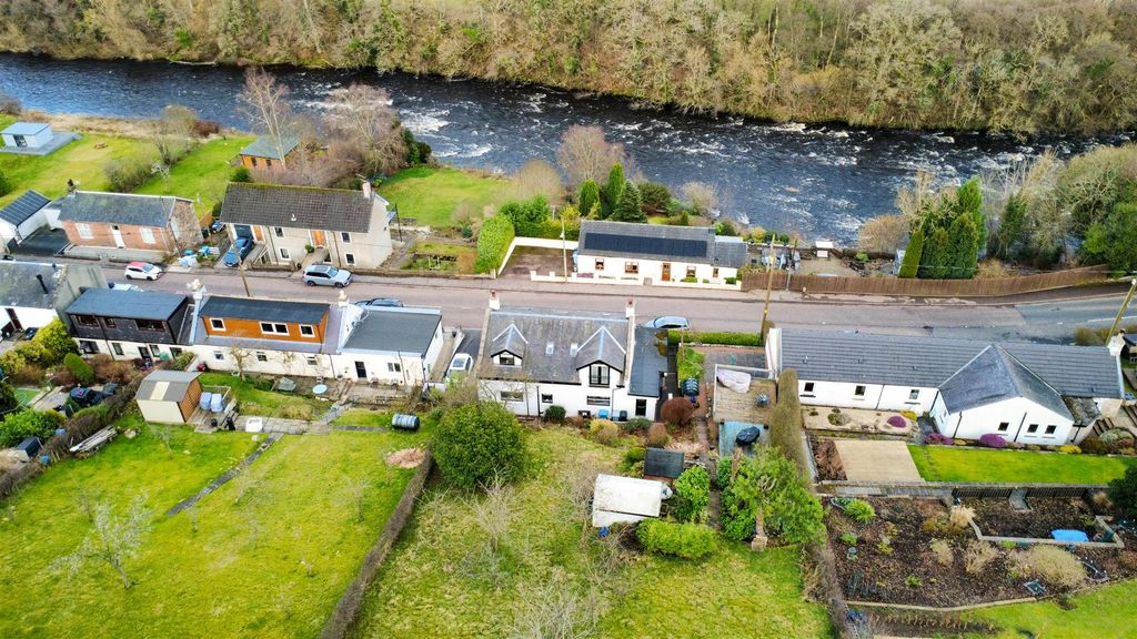 Property photo 1 of 23 External