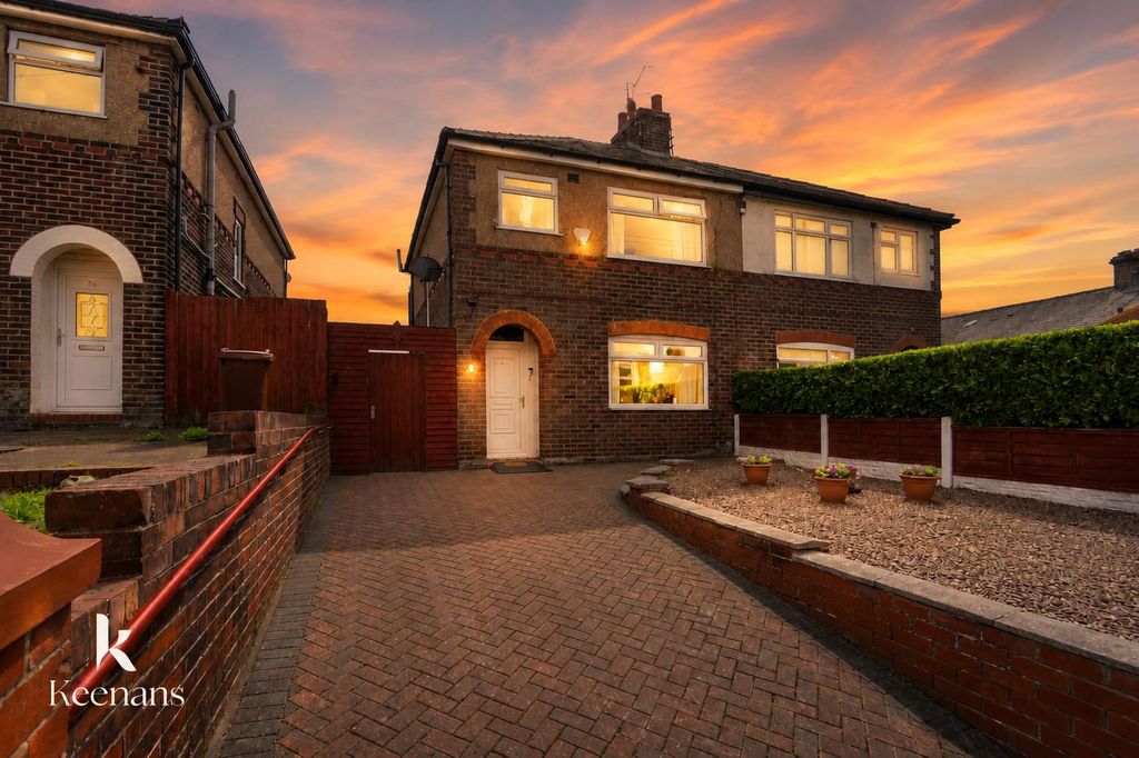 Property photo 1 of 26