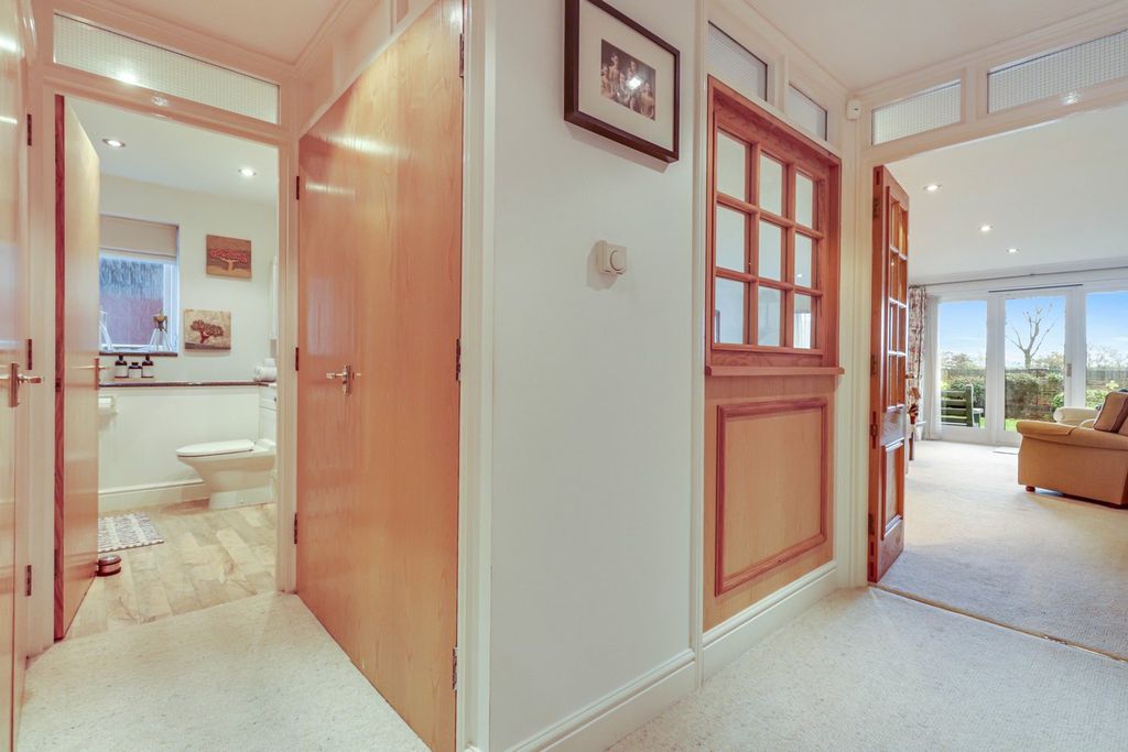 Property photo 3 of 20