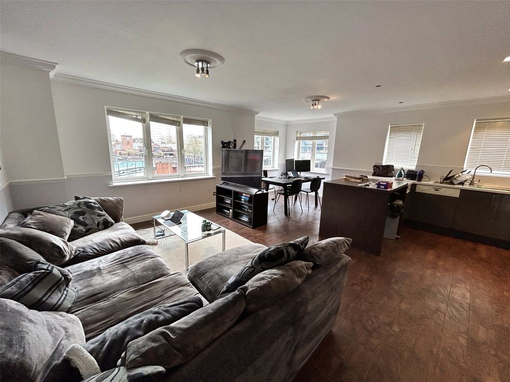 Property photo 3 of 16 Picture No. 07