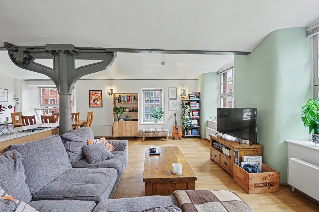 Property photo 1 of 17 Img_9571
