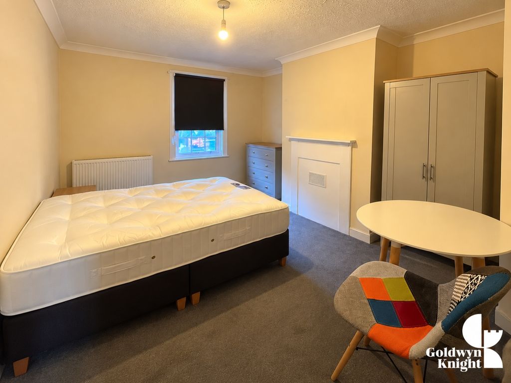 Property photo 1 of 2 Bedroom