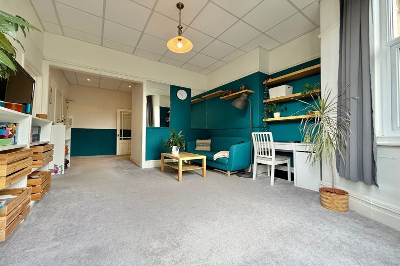 Property photo 2 of 12 23' Lounge/Diner