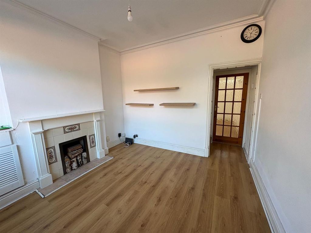 Property photo 2 of 14 Front Reception Room