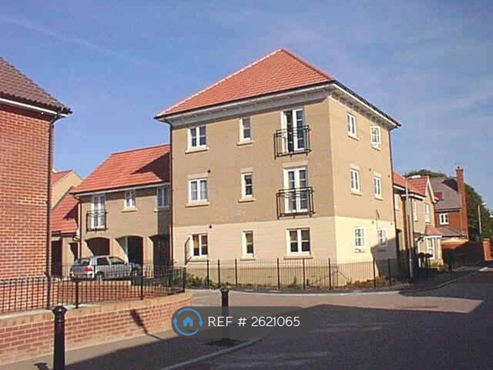 Property photo 1 of 8 Outside