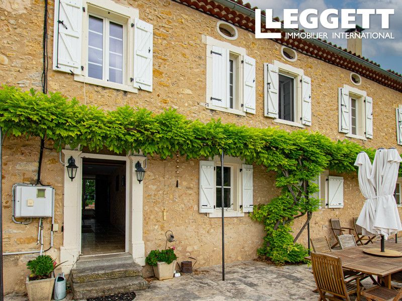 Property photo 2 of 10