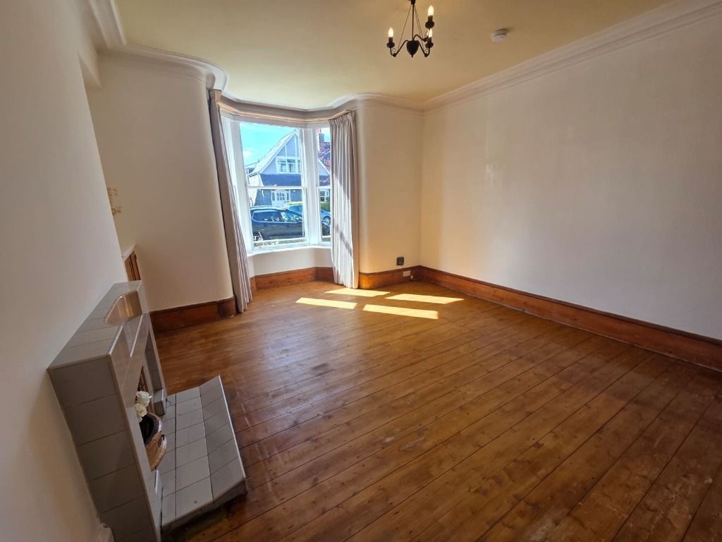 Property photo 3 of 14 Photo 3