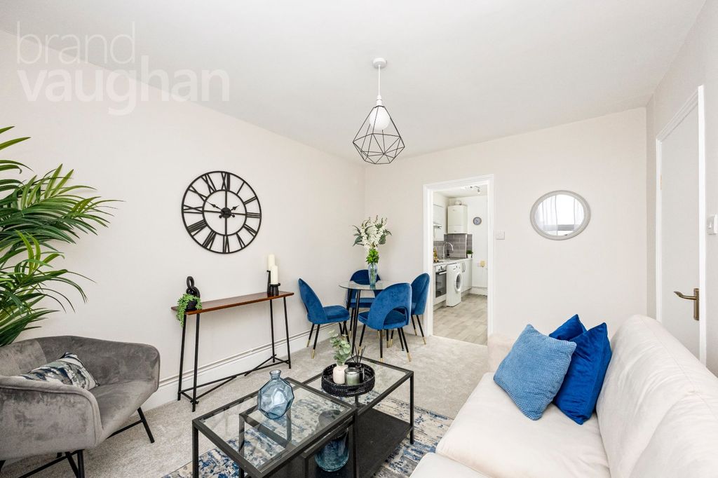 Property photo 3 of 14 Picture No. 07