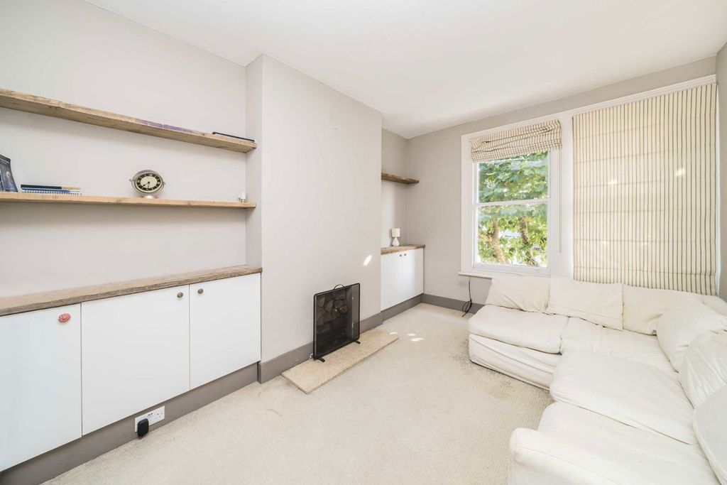 Property photo 2 of 4