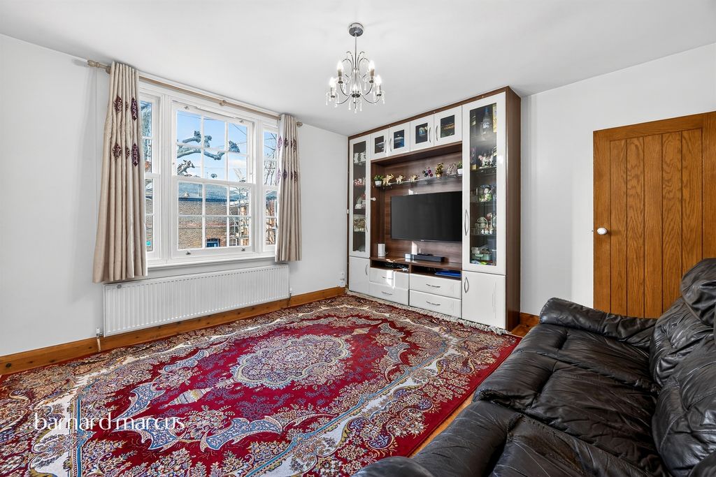 Property photo 2 of 16