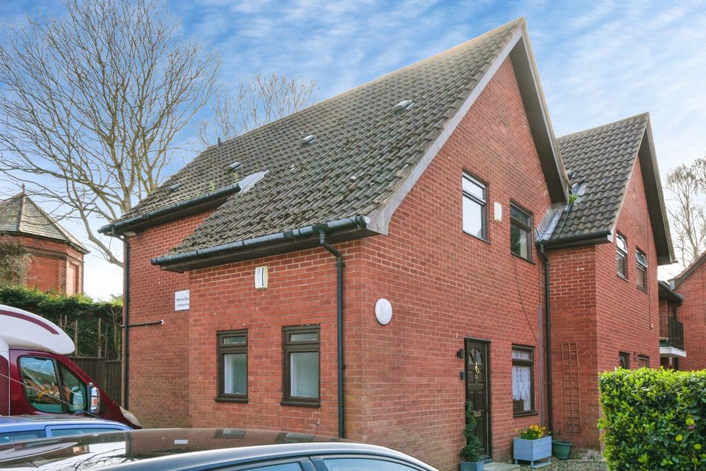 Property photo 1 of 15