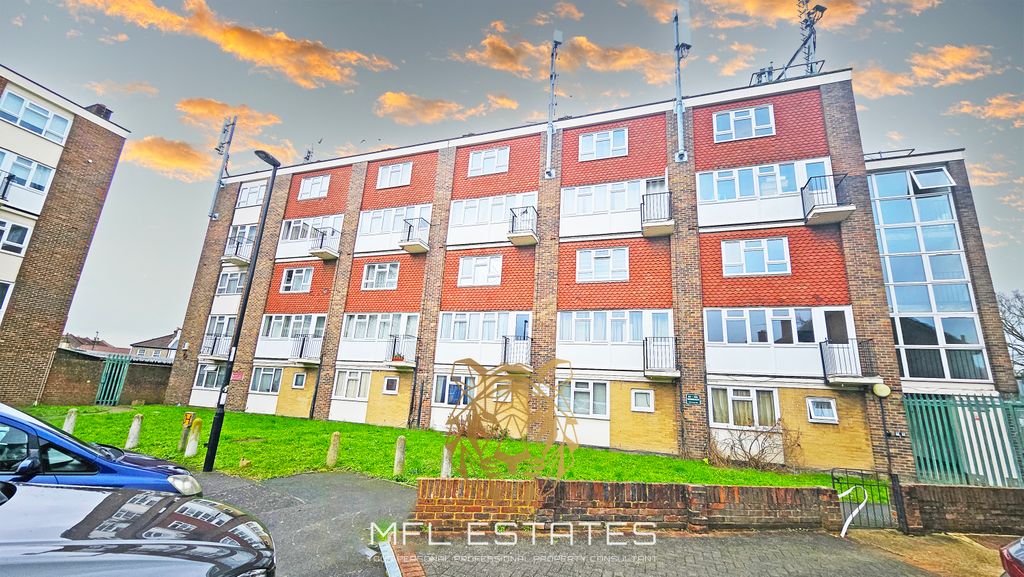 Property photo 1 of 9