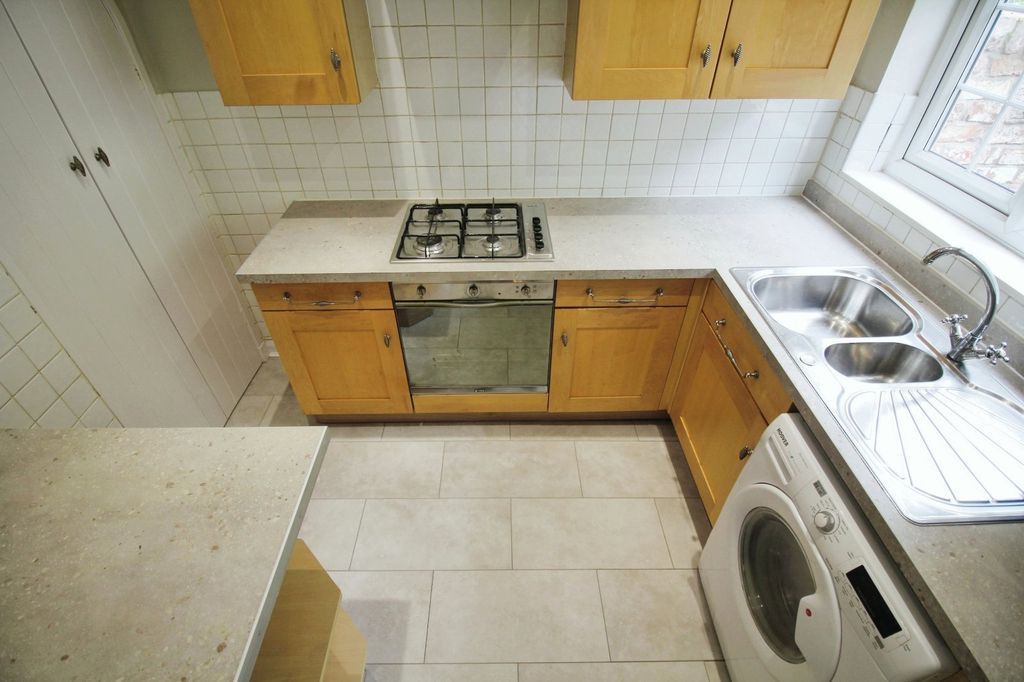 Property photo 3 of 13 Pikitchen