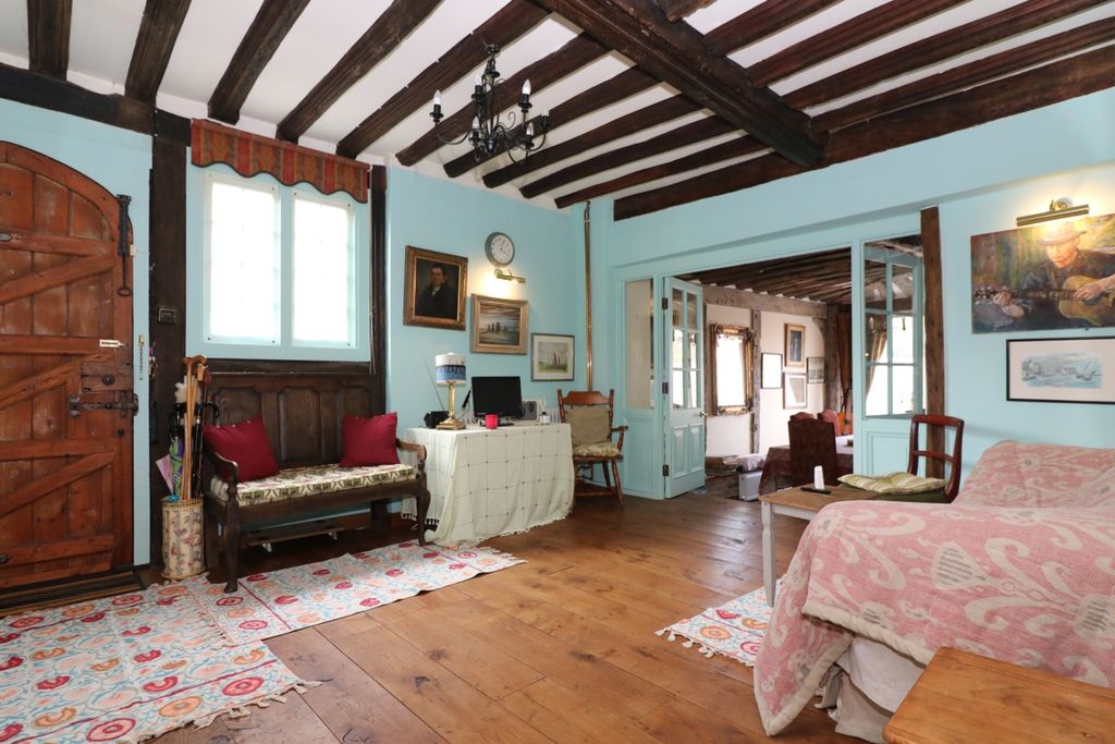 Property photo 2 of 33 Img_1015