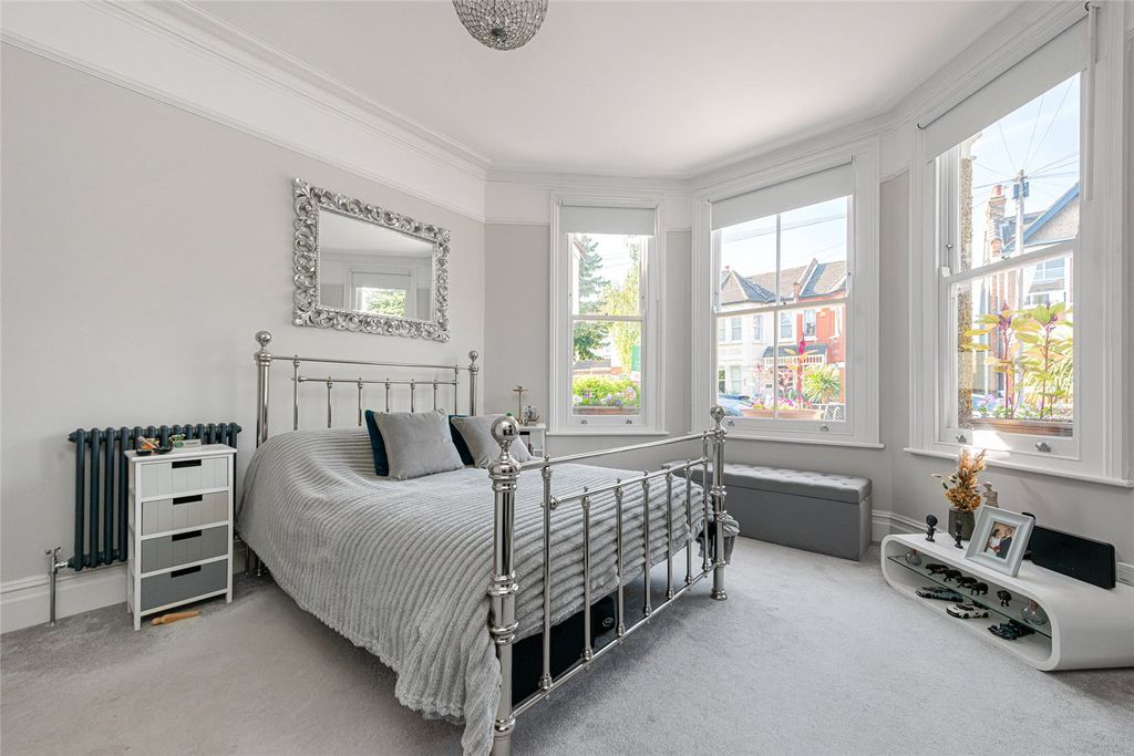 Property photo 2 of 10 Picture No. 04
