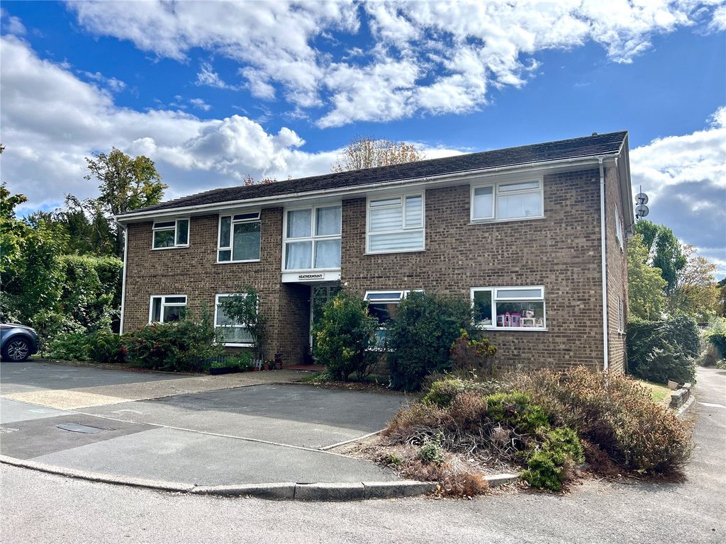 Property photo 1 of 11 Exterior