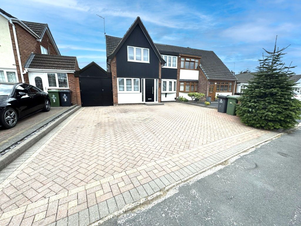Property photo 1 of 42