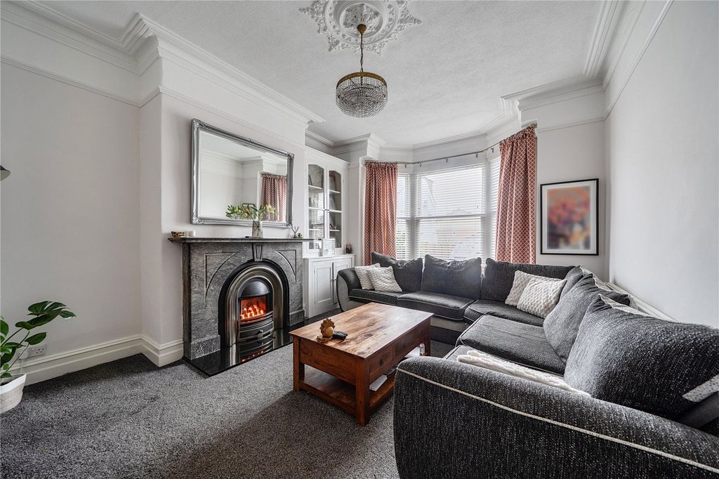 Property photo 3 of 23 Picture No. 20