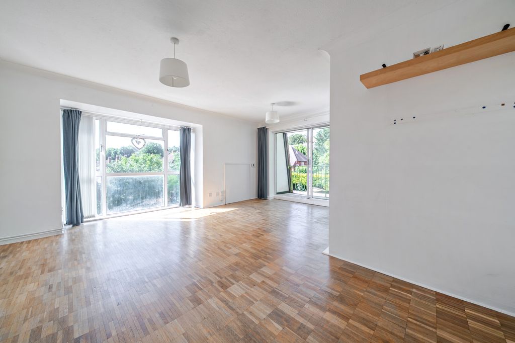 Property photo 2 of 12