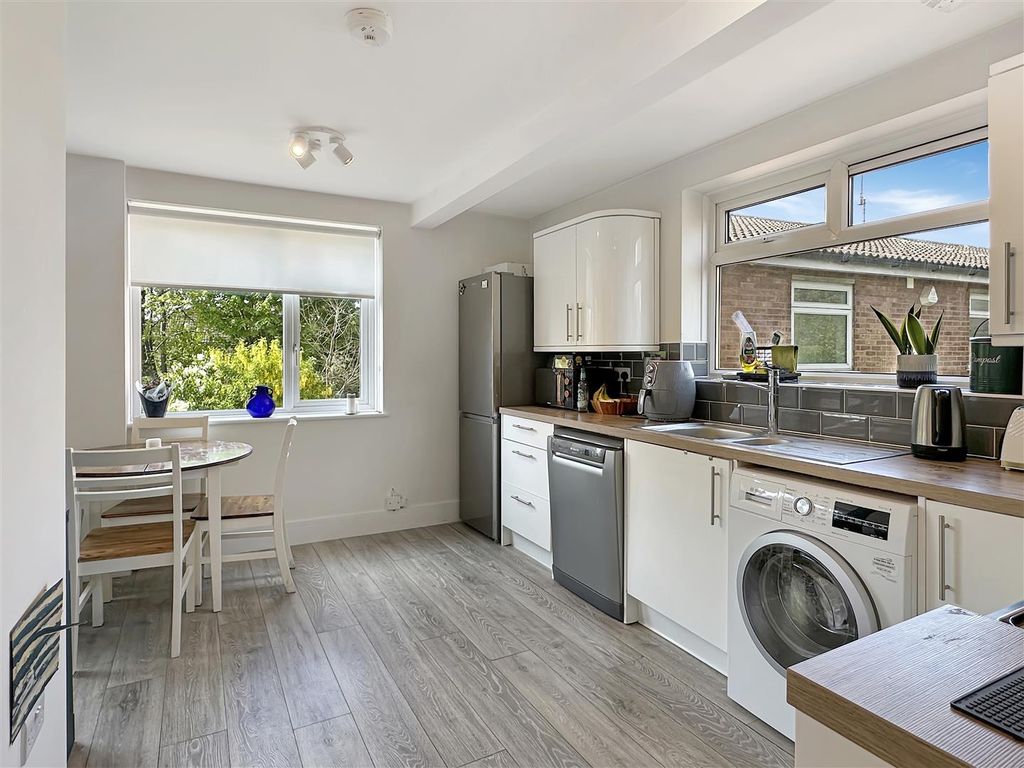 Property photo 2 of 13 Kitchen