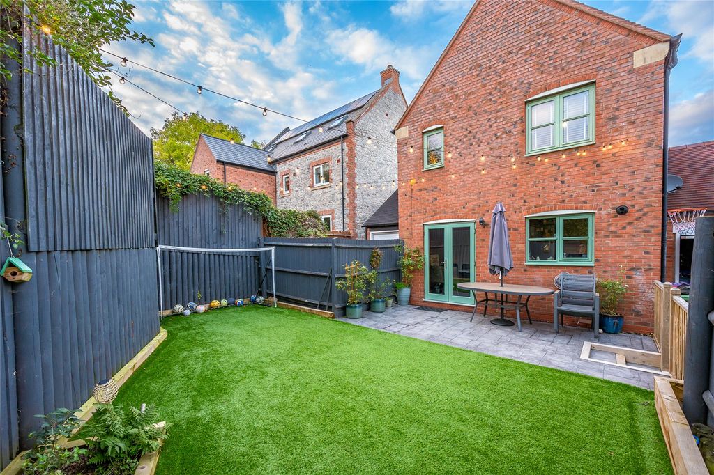 Property photo 3 of 42 Picture No. 04