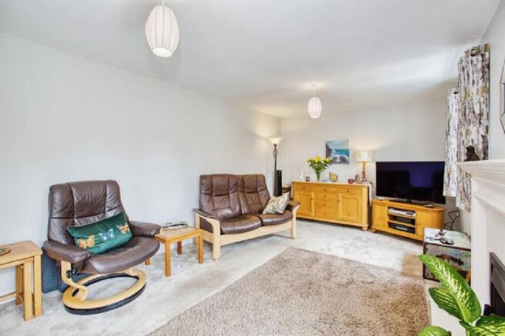 Property photo 3 of 15
