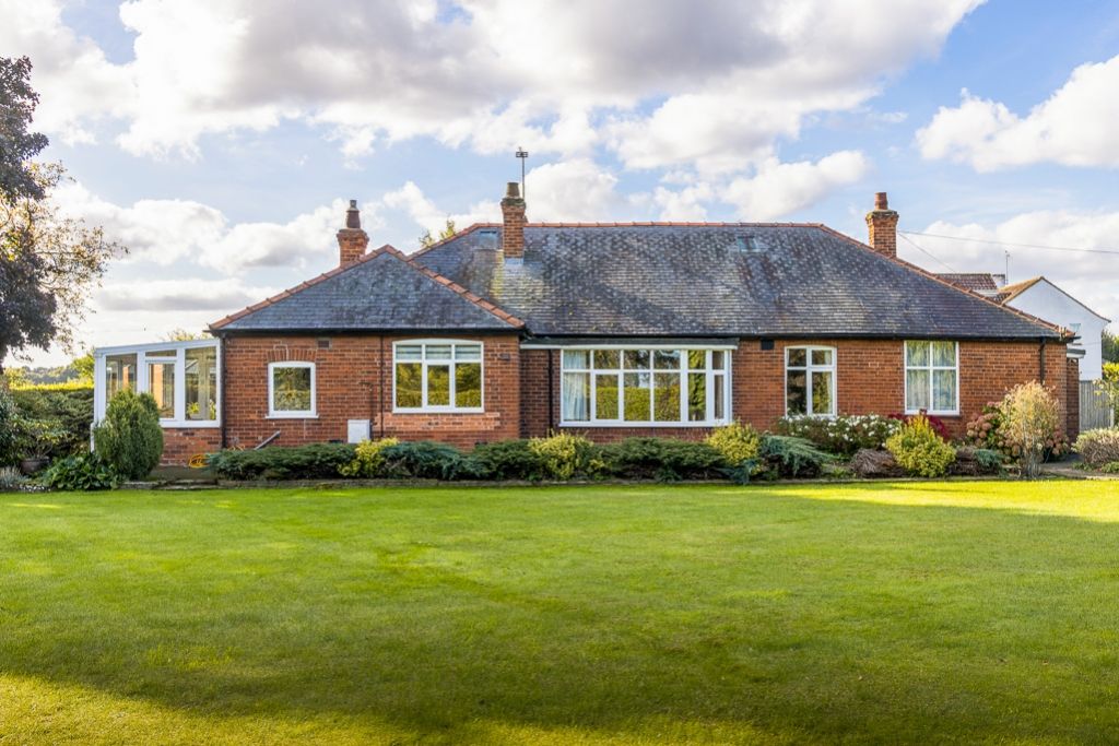 Property photo 1 of 27 Southwood (Frampton)-16