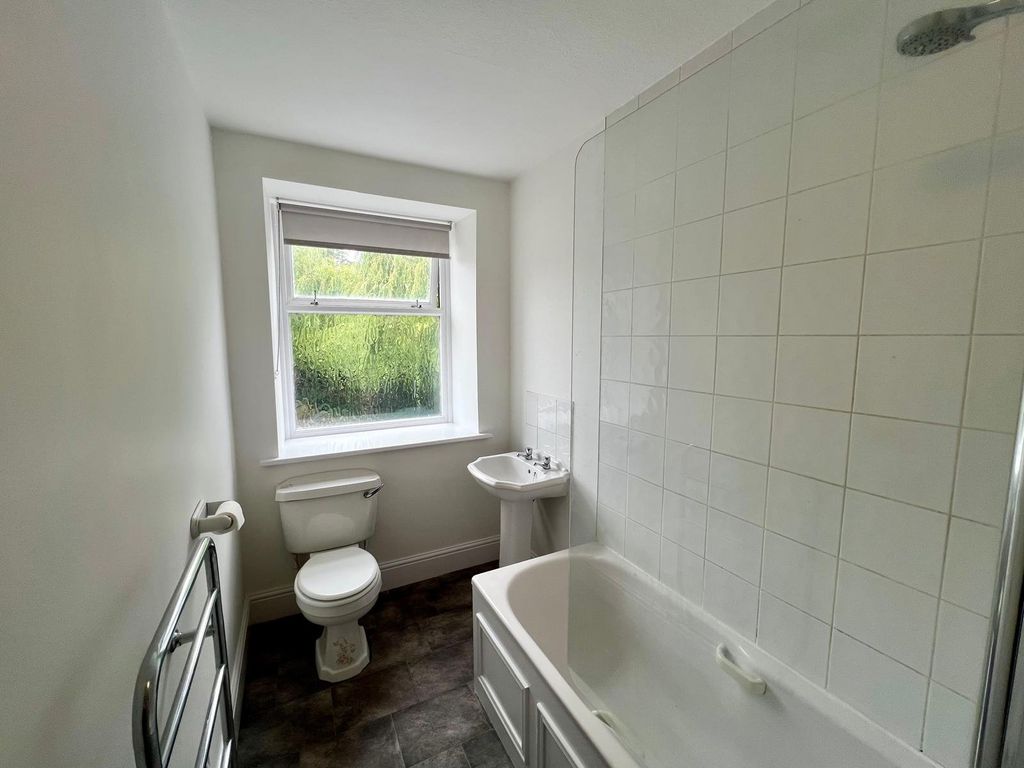 Property photo 3 of 18 Picture No. 12