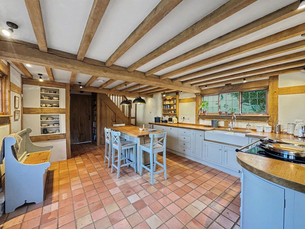 Property photo 2 of 19