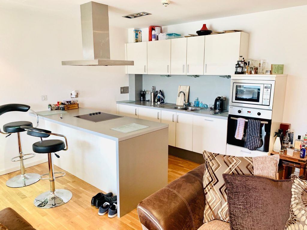 Property photo 2 of 16 Kitchen