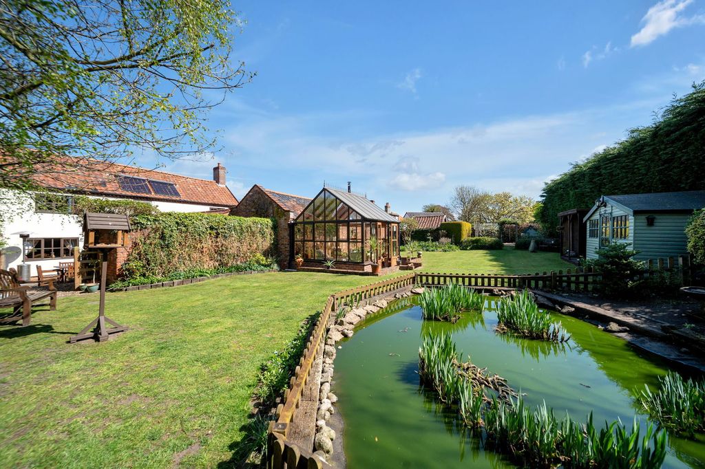 Property photo 1 of 47