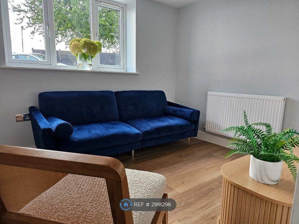 Property photo 2 of 8