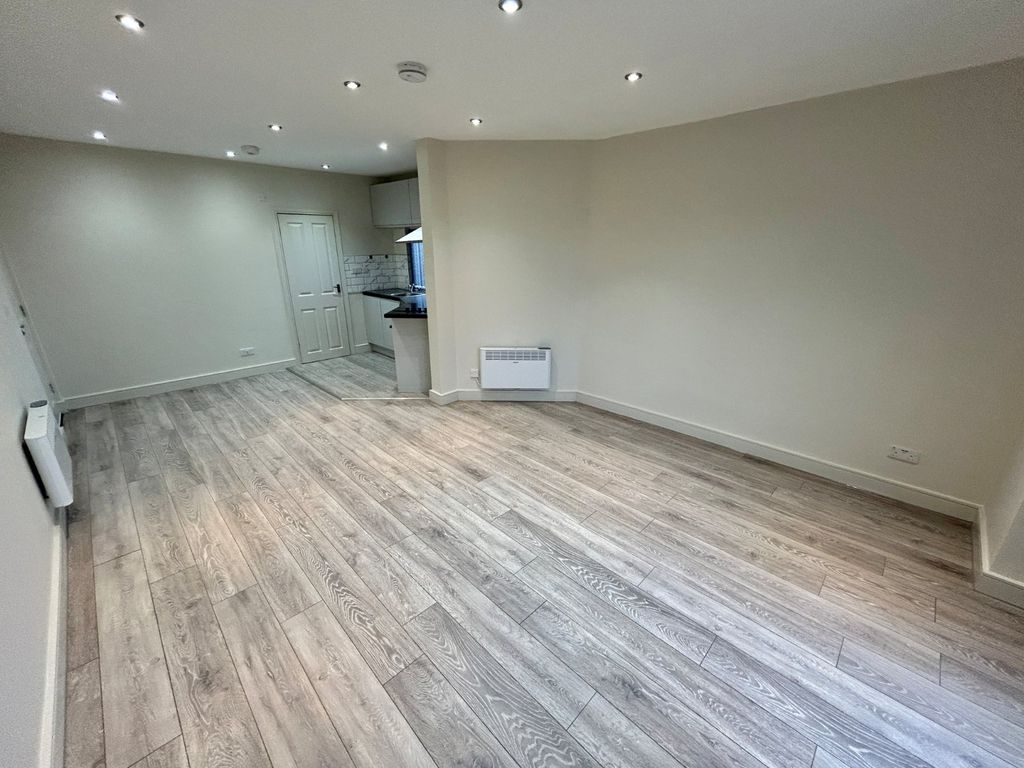 Property photo 2 of 5 Picture No. 06