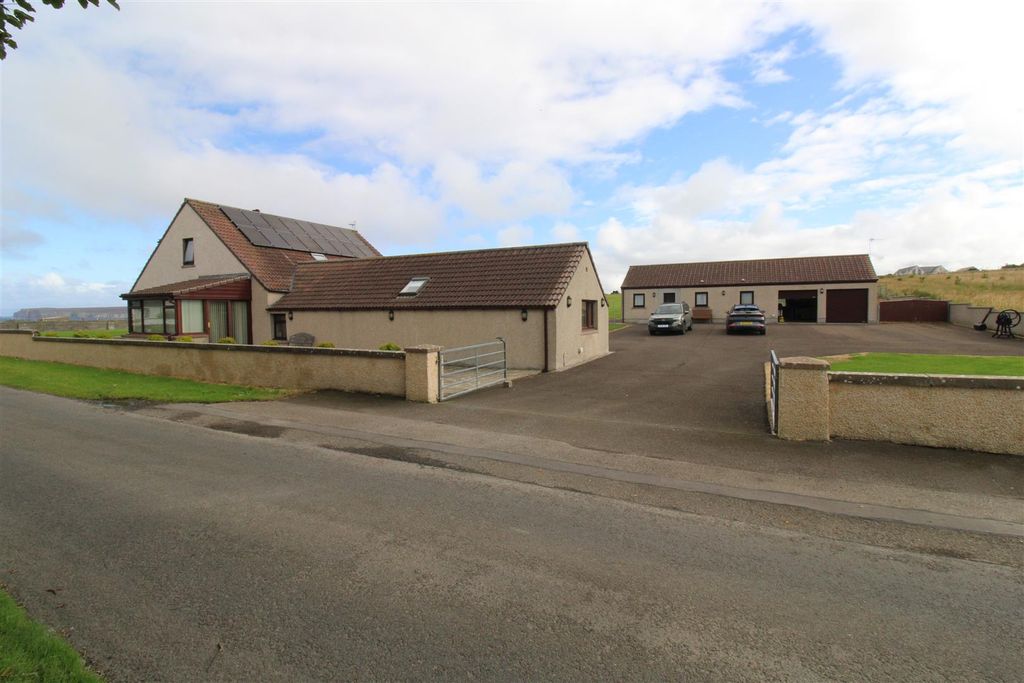 Property photo 2 of 59