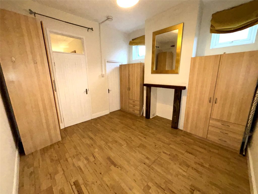 Property photo 3 of 11 Picture No. 06