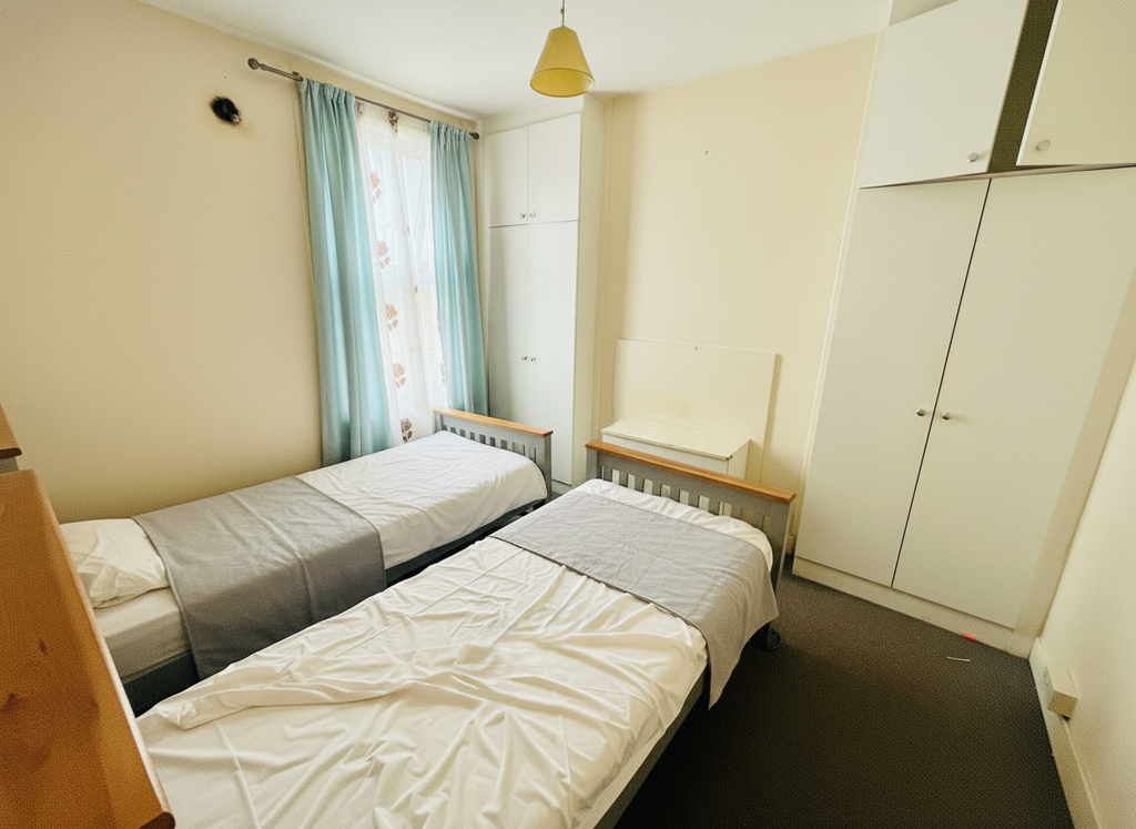 Property photo 3 of 14 2Fb6695341Db4F5F80Cdcf8c8576d04B