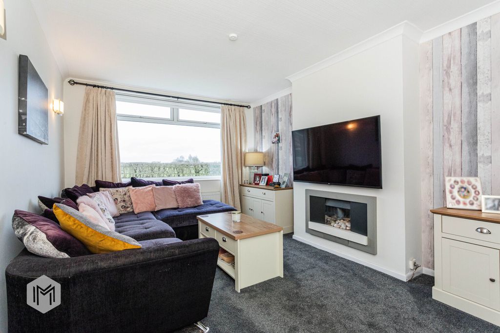 Property photo 2 of 21 Picture No. 40