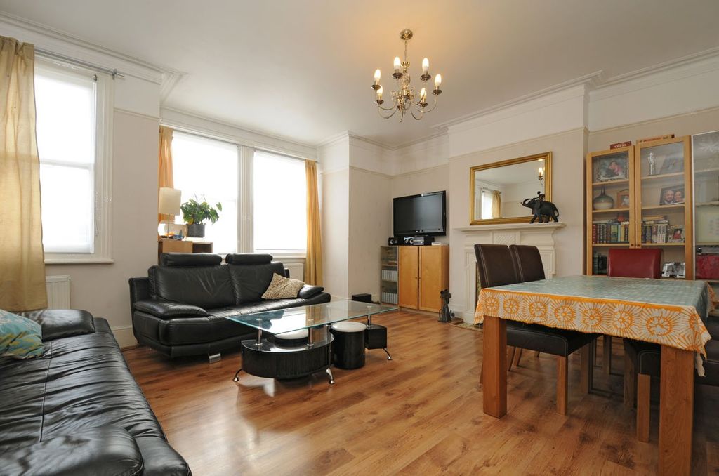 Property photo 2 of 9 Picture No. 06