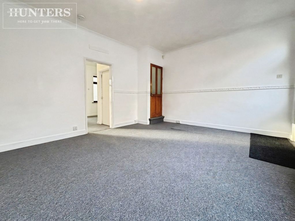 Property photo 2 of 15 Pbox-Img.Jpg