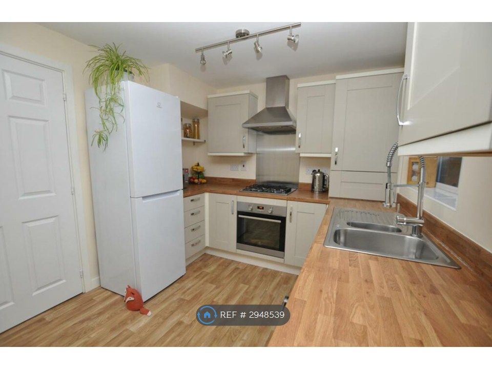 Property photo 3 of 6