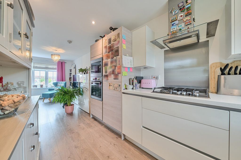 Property photo 3 of 20 1497257-5-6A6212F...
