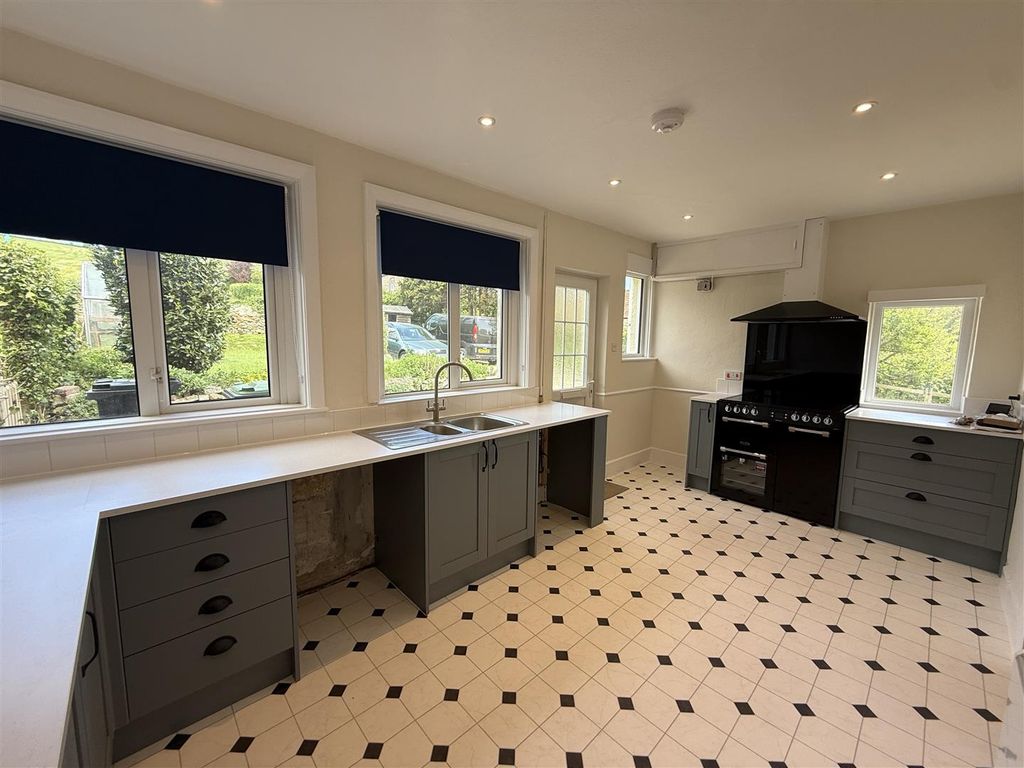 Property photo 2 of 15 Kitchen